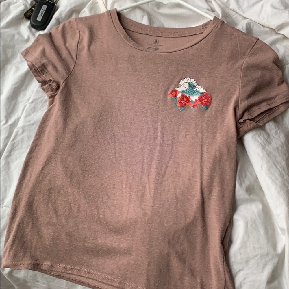 Nwot volcom tee